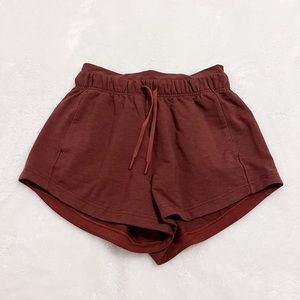 NWOT lululemon inner glow 3” short